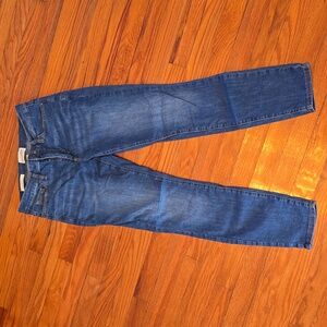 Universal Thread Mid rise Skinny jeans 6 / 28